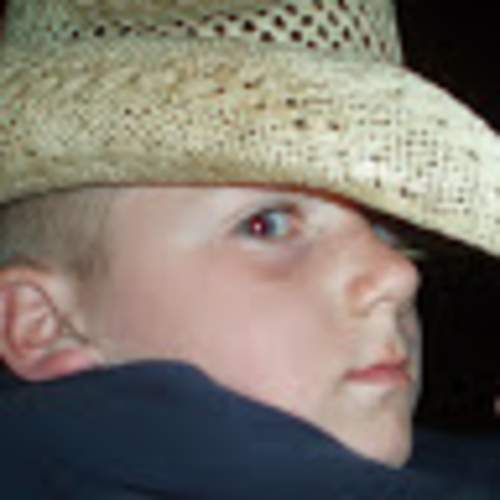 Meet your Posher, Andrea